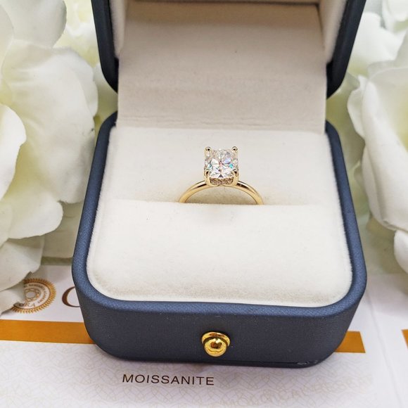 14K Yellow Gold 3 carats Radiant Cut Moissanite Engagement Ring - Picture 8 of 13